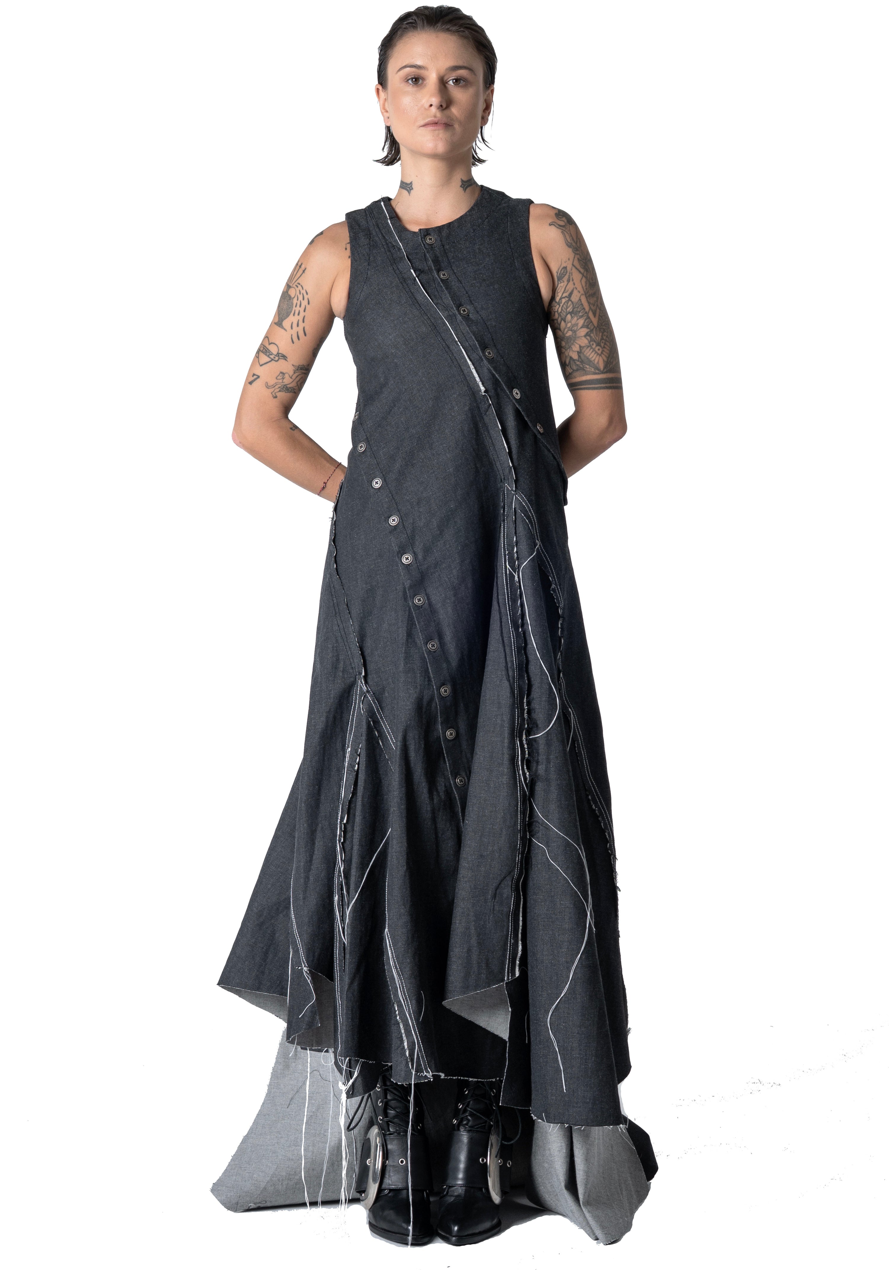 Akabe Dress