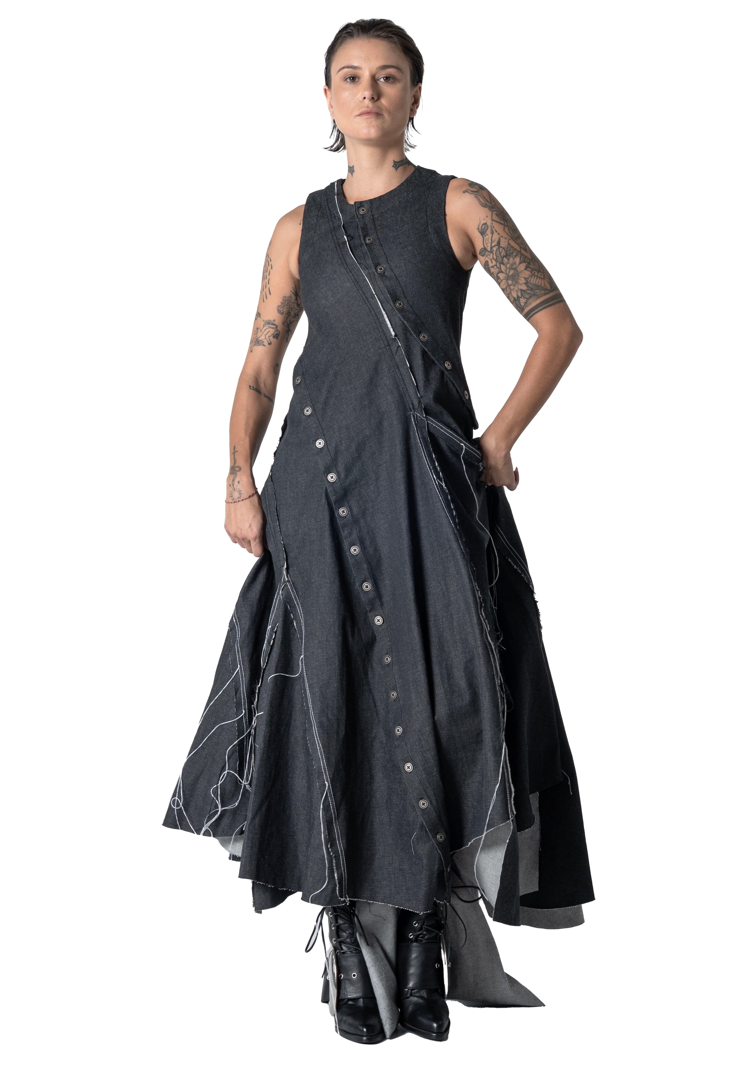 Akabe Dress