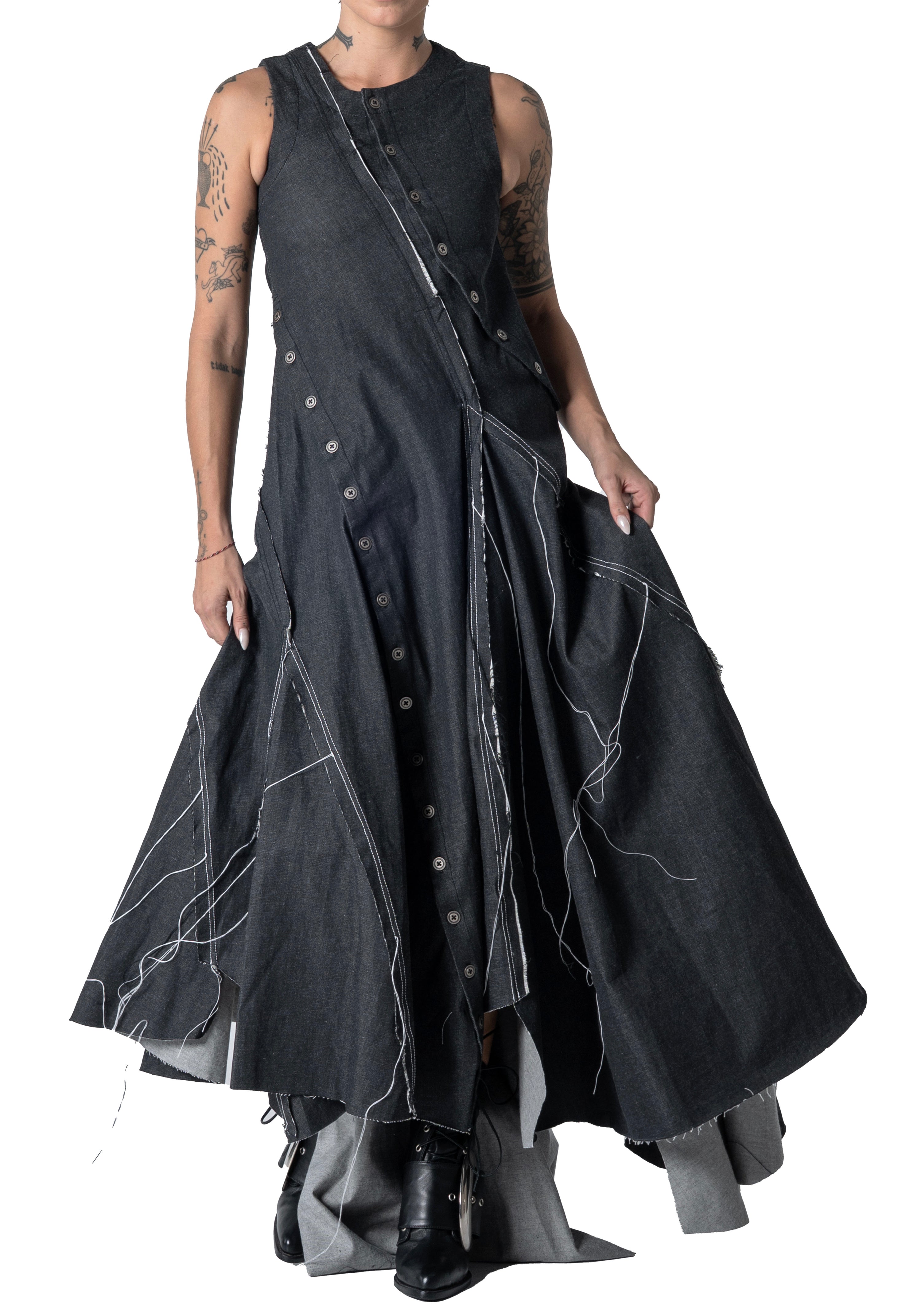 Akabe Dress