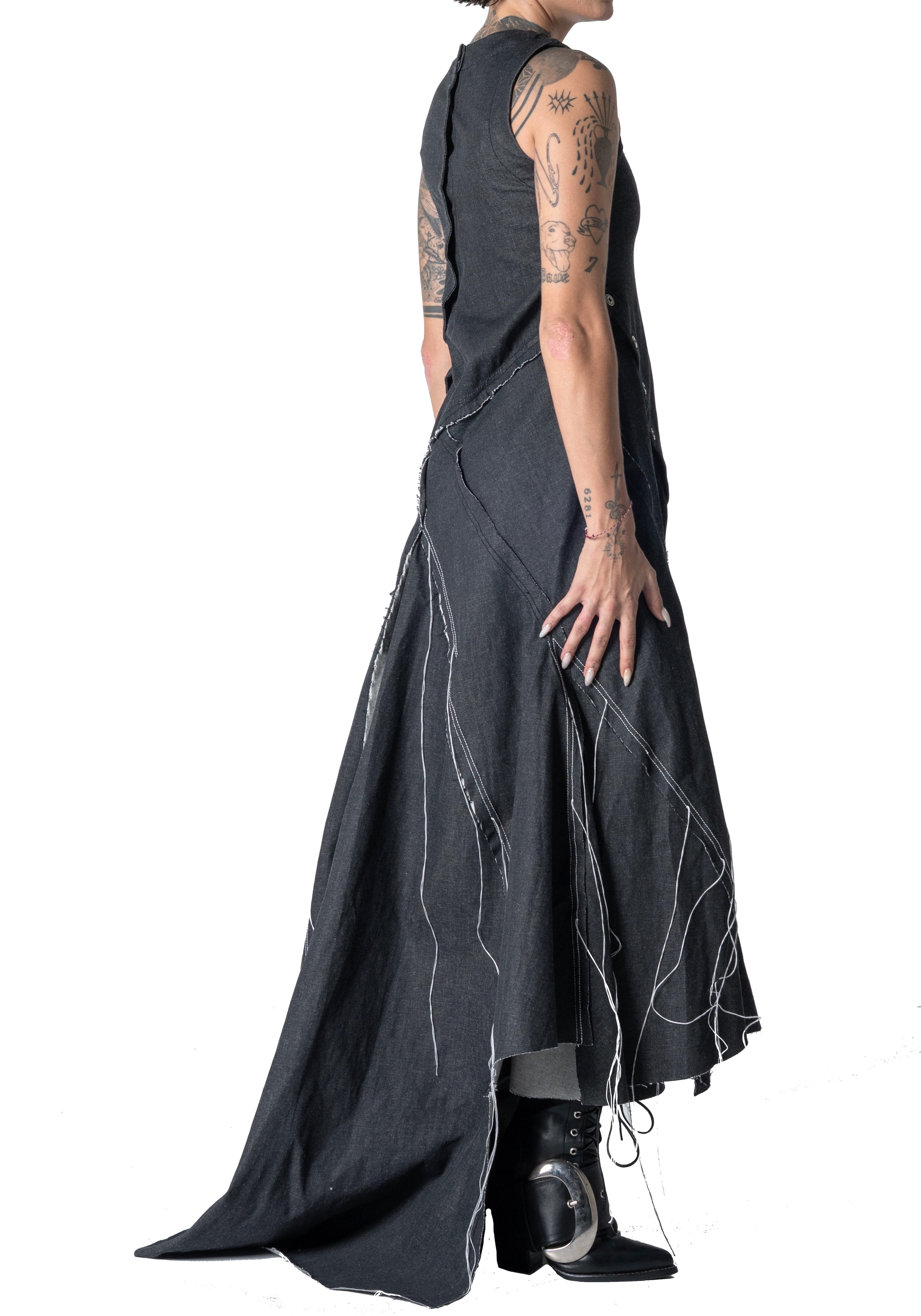 Akabe Dress