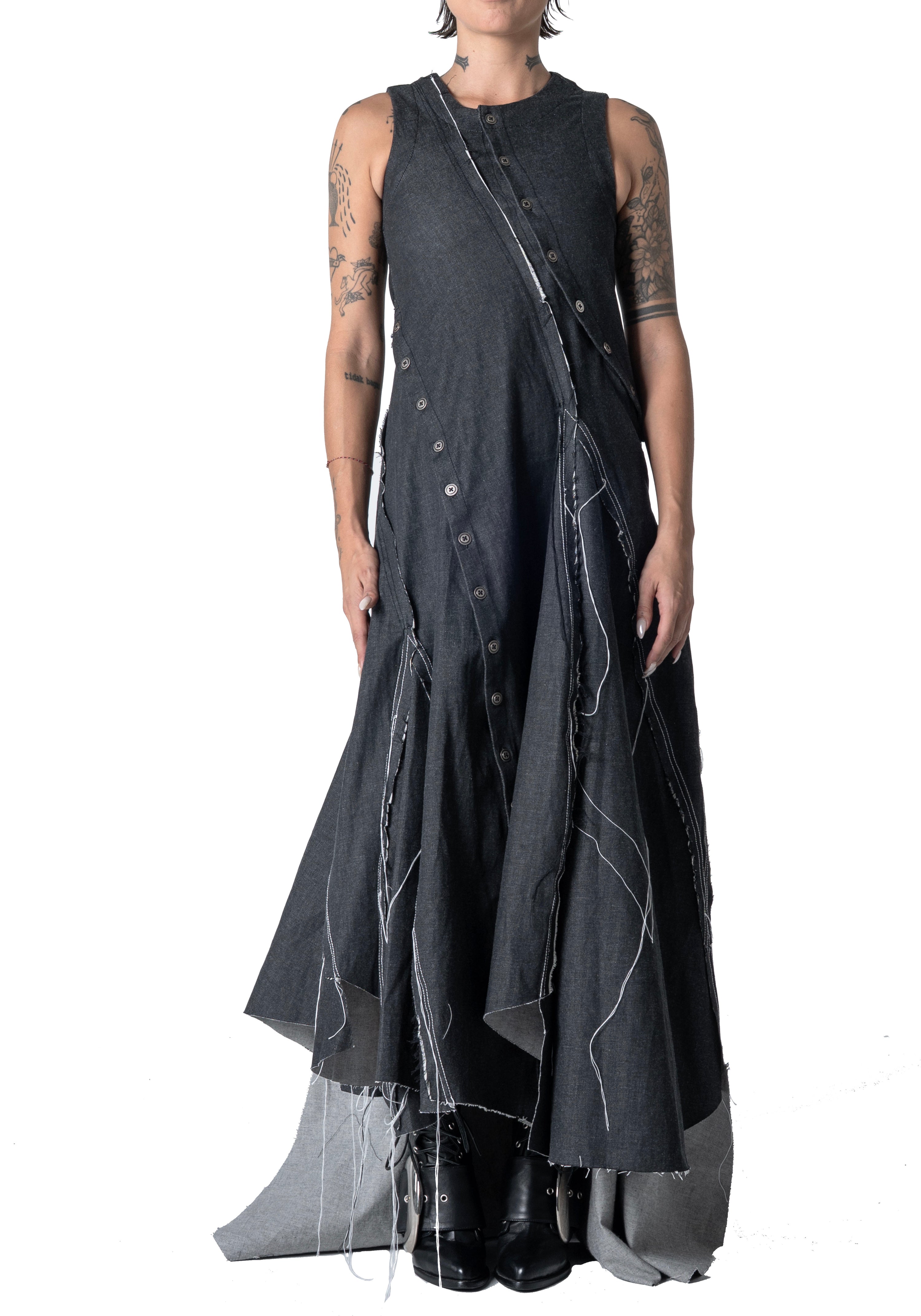 Akabe Dress