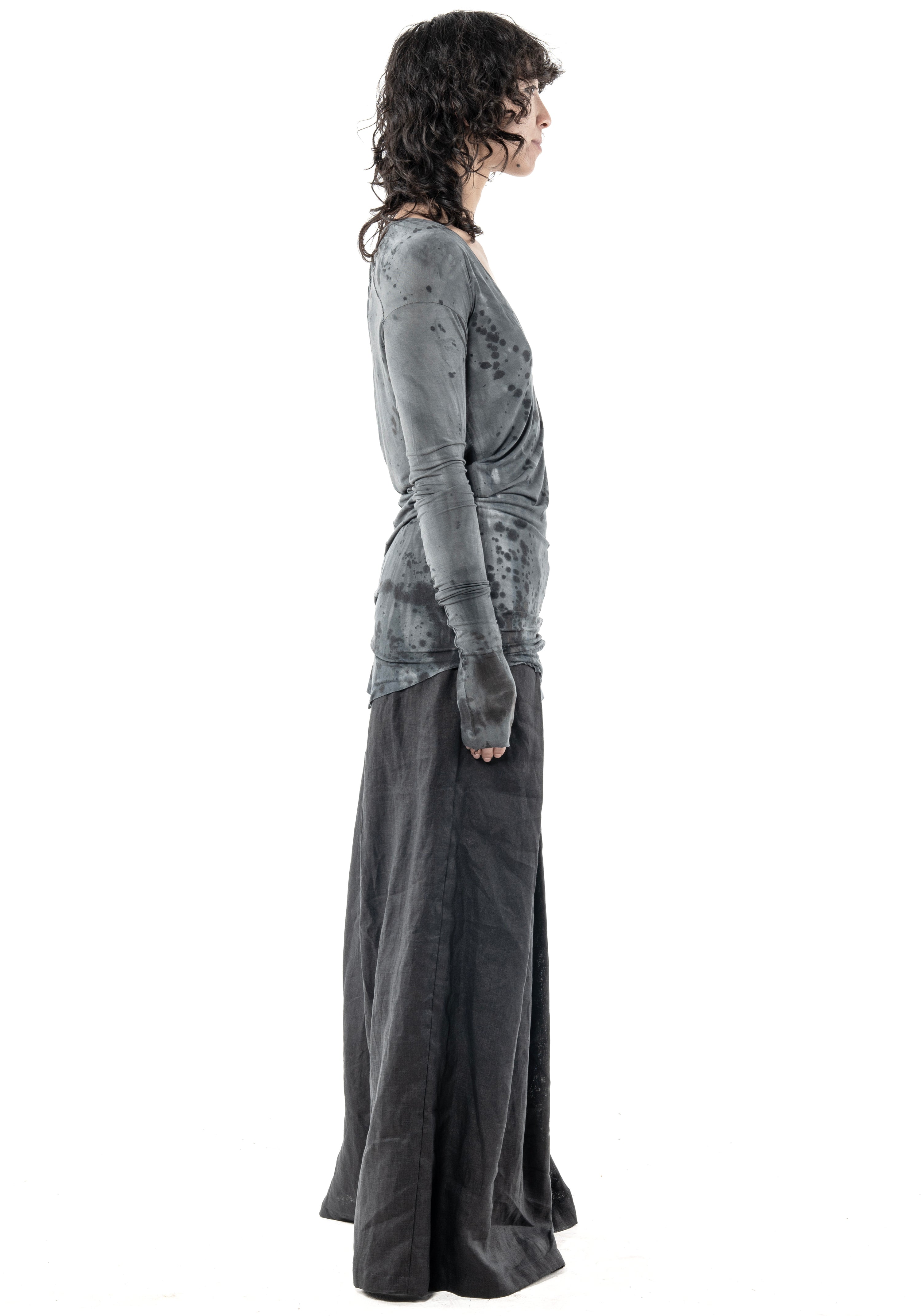 Anesu Top Noda Hitam