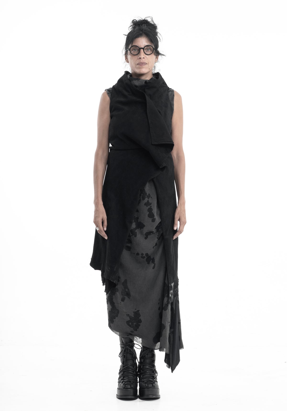 Hold Me Vest Leather Long