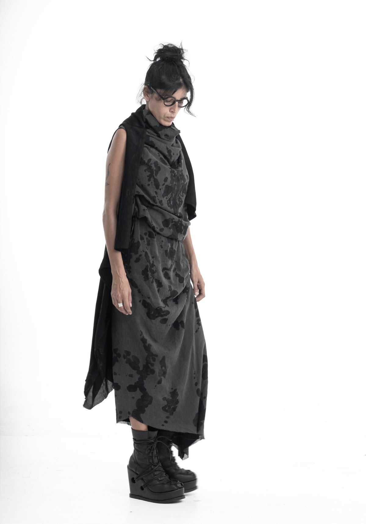 Hold Me Vest Leather Long