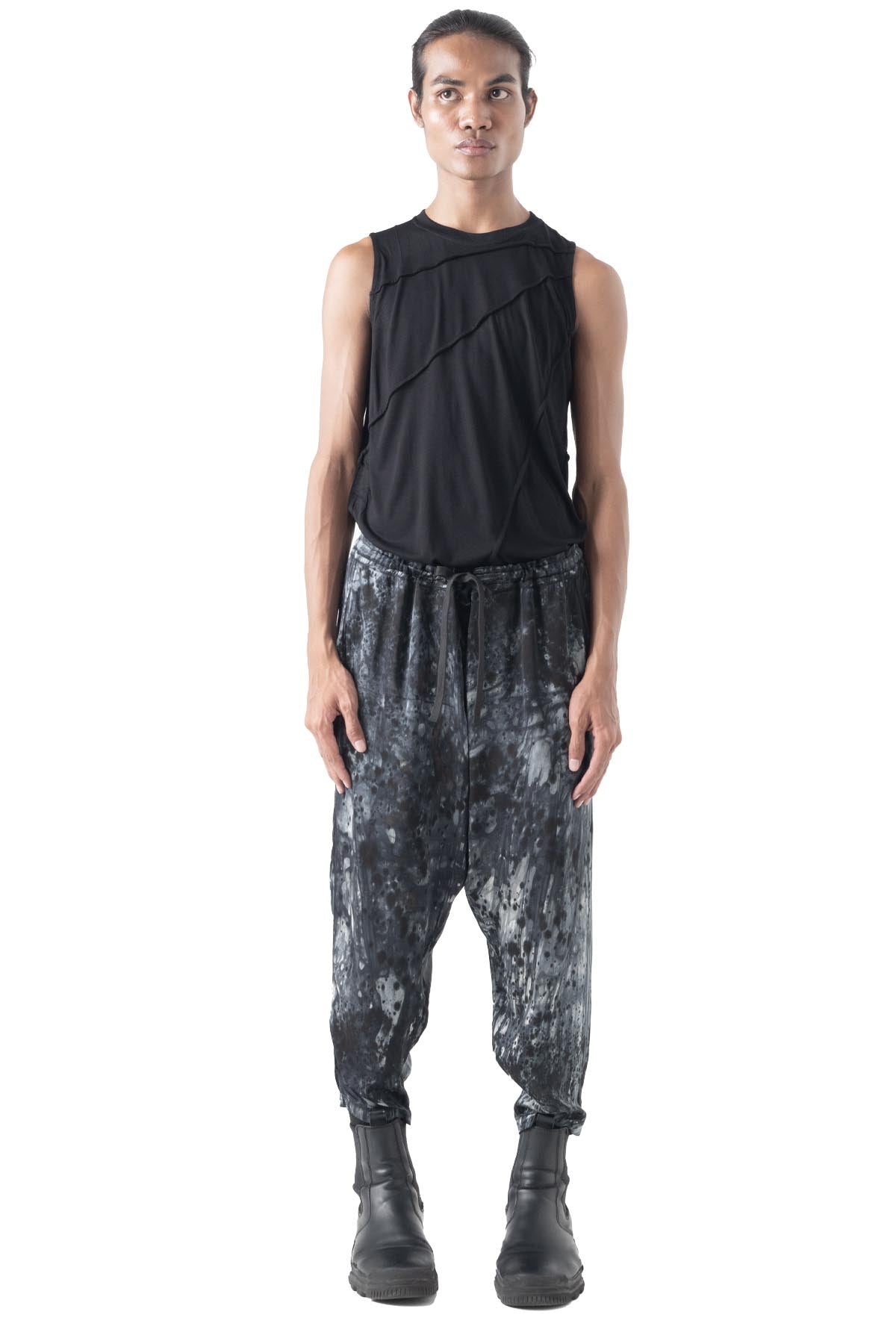 Kay Pants Noda Hitam